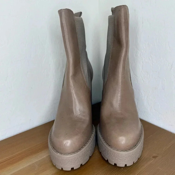 NEW Schutz Leather Heeled Lug Ankle Chelsea Boots - Billie Mocaccino Size 6.5 - Picture 5 of 9